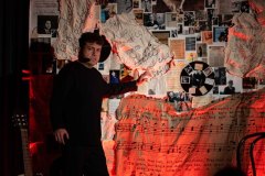 26.11.2025 Szczecin. Carlos Gardel - Dusza Tanga - monodram muzyczno-teatralny Fot. Robert Stachnik