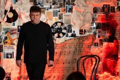 26.11.2025 Szczecin. Carlos Gardel - Dusza Tanga - monodram muzyczno-teatralny Fot. Robert Stachnik