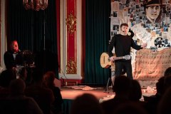 26.11.2025 Szczecin. Carlos Gardel - Dusza Tanga - monodram muzyczno-teatralny Fot. Robert Stachnik