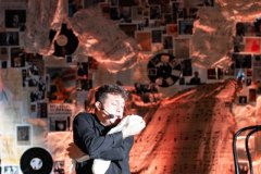 26.11.2025 Szczecin. Carlos Gardel - Dusza Tanga - monodram muzyczno-teatralny Fot. Robert Stachnik