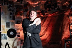 26.11.2025 Szczecin. Carlos Gardel - Dusza Tanga - monodram muzyczno-teatralny Fot. Robert Stachnik