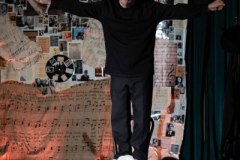 26.11.2025 Szczecin. Carlos Gardel - Dusza Tanga - monodram muzyczno-teatralny Fot. Robert Stachnik