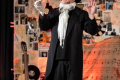 26.11.2025 Szczecin. Carlos Gardel - Dusza Tanga - monodram muzyczno-teatralny Fot. Robert Stachnik