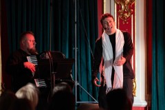26.11.2025 Szczecin. Carlos Gardel - Dusza Tanga - monodram muzyczno-teatralny Fot. Robert Stachnik