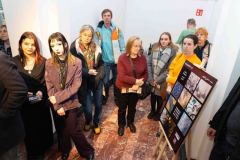 04.12.2025 Szczecin. Dom Kultury 13 Muz. Galeria Enter - Ewa Lidia - Poszukiwania 2.0_Syzyf - fotografia, grafika _ Maria Kulbacka - Fragmenty 2.0_piękno jest w nas... - grafika, rysunek. Fot. Robert Stachnik.