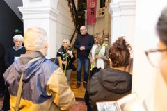 04.12.2025 Szczecin. Dom Kultury 13 Muz. Galeria Enter - Ewa Lidia - Poszukiwania 2.0_Syzyf - fotografia, grafika _ Maria Kulbacka - Fragmenty 2.0_piękno jest w nas... - grafika, rysunek. Fot. Robert Stachnik.