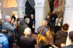 04.12.2025 Szczecin. Dom Kultury 13 Muz. Galeria Enter - Ewa Lidia - Poszukiwania 2.0_Syzyf - fotografia, grafika _ Maria Kulbacka - Fragmenty 2.0_piękno jest w nas... - grafika, rysunek. Fot. Robert Stachnik.