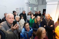 04.12.2025 Szczecin. Dom Kultury 13 Muz. Galeria Enter - Ewa Lidia - Poszukiwania 2.0_Syzyf - fotografia, grafika _ Maria Kulbacka - Fragmenty 2.0_piękno jest w nas... - grafika, rysunek. Fot. Robert Stachnik.