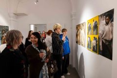 24.04.2025 Szczecin. Dom Kultury 13 Muz. Galeria Enter - Kamil Winnicki - Reliefy - projekt multidyscyplinarny. Fot. Robert Stachnik.