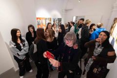 24.04.2025 Szczecin. Dom Kultury 13 Muz. Galeria Enter - Kamil Winnicki - Reliefy - projekt multidyscyplinarny. Fot. Robert Stachnik.