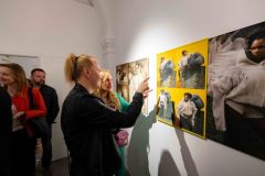 24.04.2025 Szczecin. Dom Kultury 13 Muz. Galeria Enter - Kamil Winnicki - Reliefy - projekt multidyscyplinarny. Fot. Robert Stachnik.