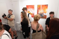 24.06.2026 Szczecin. Dom Kultury 13 Muz. Galeria Enter - Ostatnie światło na stole - wystawa uczniów Technikum Fotograficznego Cosinus Young 15+ w Szczecinie. Fot. Robert Stachnik.