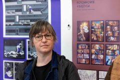 21.05.2025 Szczecin. Dom Kultury 13 Muz. Galeria Foyer - Formy Narracji - wystawa studentów i absolwentów Akademii Sztuki w Szczecinie. Fot. Robert Stachnik.