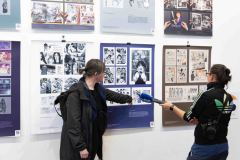 21.05.2025 Szczecin. Dom Kultury 13 Muz. Galeria Foyer - Formy Narracji - wystawa studentów i absolwentów Akademii Sztuki w Szczecinie. Fot. Robert Stachnik.