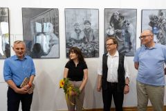 21.06.2023. Szczecin. 13 Muz. Galeria Foyer - Jolanta Artiuch: Za Gierka było lepiej - wystawa rysunków uczennicy Państwowego Liceum Sztuk Plastycznych w Szczecinie. Fot. Robert Stachnik