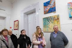 10.12.2025 Szczecin. Dom Kultury 13 Muz. Galeria Foyer - NIE - ŹLE. Pomiędzy dwoma światami: sacrum i profanum w malarstwie. Fot. Robert Stachnik.