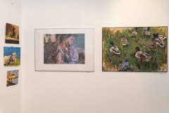11.06.2025 Szczecin. Dom Kultury 13 Muz. Galeria Foyer - Sztuka Niedoskonałości - A. Chmiel, M. Grzywa, A. Falkiewicz - malarstwo. Fot. Robert Stachnik.