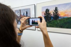 11.06.2025 Szczecin. Dom Kultury 13 Muz. Galeria Foyer - Sztuka Niedoskonałości - A. Chmiel, M. Grzywa, A. Falkiewicz - malarstwo. Fot. Robert Stachnik.