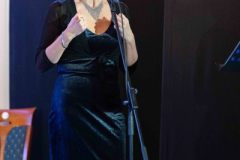 27.02.2025 Szczecin. Dom Kultury 13 Muz. Idziemy na całość w rytmie samby - kabaret Kolorowe ptaki z SAS. Fot. Robert Stachnik.
