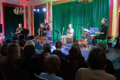 04.02.2025 Szczecin. DK 13 Muz. Inspektor Jass na tropie, czyli jazz z historią w tle: 8. urodziny. Fot. Robert Stachnik.