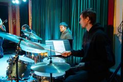 02.02.2026 Szczecin. Dom Kultury 13 Muz. Inspektor Jass na tropie, czyli jazz z historią w tle: 9. urodziny - Jazz Gumbo. Fot. Robert Stachnik.