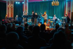 02.02.2026 Szczecin. Dom Kultury 13 Muz. Inspektor Jass na tropie, czyli jazz z historią w tle: 9. urodziny - Jazz Gumbo. Fot. Robert Stachnik.