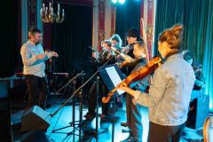 02.02.2026 Szczecin. Dom Kultury 13 Muz. Inspektor Jass na tropie, czyli jazz z historią w tle: 9. urodziny - Jazz Gumbo. Fot. Robert Stachnik.