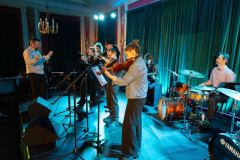 02.02.2026 Szczecin. Dom Kultury 13 Muz. Inspektor Jass na tropie, czyli jazz z historią w tle: 9. urodziny - Jazz Gumbo. Fot. Robert Stachnik.