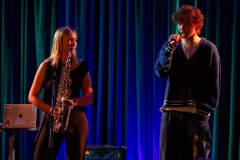 04.05.2026 Szczecin. Dom Kultury 13 Muz. Inspektor Jass na tropie, czyli jazz z historią w tle: Jazz Cats. Fot. Robert Stachnik.