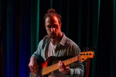 04.05.2026 Szczecin. Dom Kultury 13 Muz. Inspektor Jass na tropie, czyli jazz z historią w tle: Jazz Cats. Fot. Robert Stachnik.