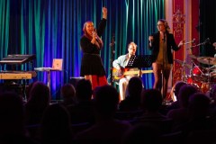 04.05.2026 Szczecin. Dom Kultury 13 Muz. Inspektor Jass na tropie, czyli jazz z historią w tle: Jazz Cats. Fot. Robert Stachnik.