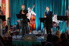 13.04.2026 Szczecin. Dom Kultury 13 Muz. Inspektor Jass na tropie, czyli jazz z historią w tle: Jazz Waves. Fot. Robert Stachnik.
