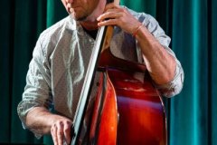 13.04.2026 Szczecin. Dom Kultury 13 Muz. Inspektor Jass na tropie, czyli jazz z historią w tle: Jazz Waves. Fot. Robert Stachnik.