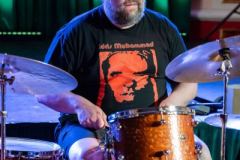 05.05.2025 Szczecin. Dom Kultury 13 Muz. Inspektor Jass na tropie, czyli jazz z historią w tle: Kresten Osgood Quintet. Fot. Robert Stachnik.