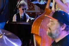 05.05.2025 Szczecin. Dom Kultury 13 Muz. Inspektor Jass na tropie, czyli jazz z historią w tle: Kresten Osgood Quintet. Fot. Robert Stachnik.