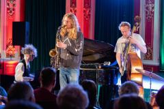 05.05.2025 Szczecin. Dom Kultury 13 Muz. Inspektor Jass na tropie, czyli jazz z historią w tle: Kresten Osgood Quintet. Fot. Robert Stachnik.