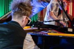 05.05.2025 Szczecin. Dom Kultury 13 Muz. Inspektor Jass na tropie, czyli jazz z historią w tle: Kresten Osgood Quintet. Fot. Robert Stachnik.