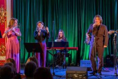 02.03.2026 Szczecin. Dom Kultury 13 Muz. Inspektor Jass na tropie, czyli jazz z historią w tle: Sing It! Fot. Robert Stachnik.