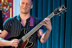 02.06.2025 Szczecin. Dom Kultury 13 Muz. Inspektor Jass na tropie, czyli jazz z historią w tle: Summer Jazz Party. Fot. Robert Stachnik.