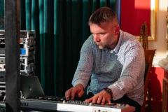 02.06.2025 Szczecin. Dom Kultury 13 Muz. Inspektor Jass na tropie, czyli jazz z historią w tle: Summer Jazz Party. Fot. Robert Stachnik.
