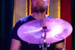02.06.2025 Szczecin. Dom Kultury 13 Muz. Inspektor Jass na tropie, czyli jazz z historią w tle: Summer Jazz Party. Fot. Robert Stachnik.