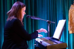14.03.2026 Szczecin. Dom Kultury 13 Muz. Marta robi sceny koncertowo, czyli Recital Piosenki Popularnej na wiosnę. Fot. Robert Stachnik.