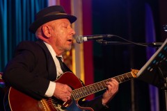 18.05.2026 Szczecin. Dom Kultury 13 Muz. Poniedziałek Jazz Fana - Wiosenny koncert na 3 gitary: Rudnicki, Rapa i Rapa. Fot. Robert Stachnik.
