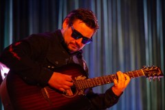 18.05.2026 Szczecin. Dom Kultury 13 Muz. Poniedziałek Jazz Fana - Wiosenny koncert na 3 gitary: Rudnicki, Rapa i Rapa. Fot. Robert Stachnik.