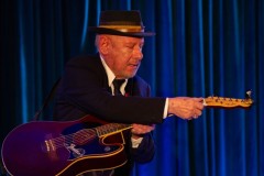 18.05.2026 Szczecin. Dom Kultury 13 Muz. Poniedziałek Jazz Fana - Wiosenny koncert na 3 gitary: Rudnicki, Rapa i Rapa. Fot. Robert Stachnik.