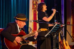18.05.2026 Szczecin. Dom Kultury 13 Muz. Poniedziałek Jazz Fana - Wiosenny koncert na 3 gitary: Rudnicki, Rapa i Rapa. Fot. Robert Stachnik.