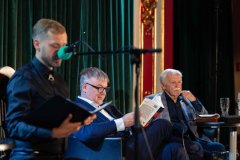 18.09.2025 Szczecin. Dom Kultury 13 Muz. Szczecińskie spotkania literackie 13 Muz - Z górnej półki - Zbigniew Kosiorowski - Nawrót. Fot. Robert Stachnik.