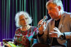 16.10.2025 Szczecin. Dom Kultury 13 Muz. Szczecińskie spotkania literackie. Spotkanie z Anną Frajlich i Sławomirem Żurkiem. Fot. Robert Stachnik