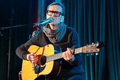 23.02.2026 Szczecin. Dom Kultury 13 Muz. Szczecińskie Wierszogranie - Piotr Woźniak śpiewa Tadeusza. Fot. Robert Stachnik.