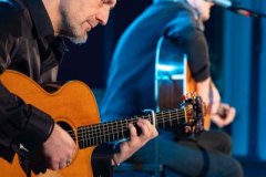 23.02.2026 Szczecin. Dom Kultury 13 Muz. Szczecińskie Wierszogranie - Piotr Woźniak śpiewa Tadeusza. Fot. Robert Stachnik.
